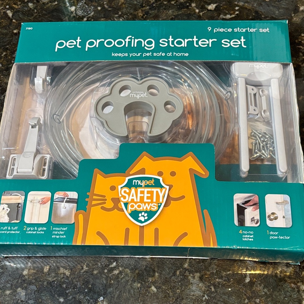 NWT pet proofing starter set for pets!!